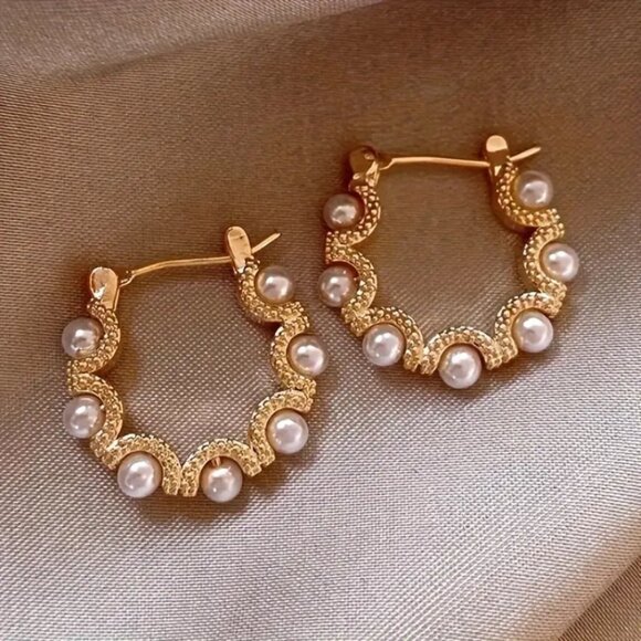 14K Gold Womens Pearl Small Hoop Earrings Ladies 14 Karat Silver Pearls Jewelry